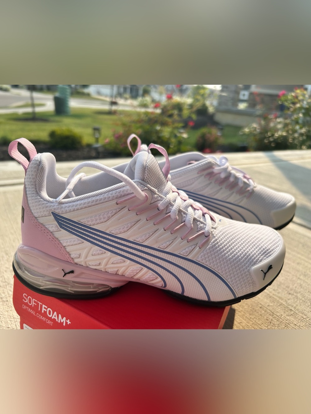 Puma White Pink & Light Blue Women's Athletic Sneakers NEW IN BOX.